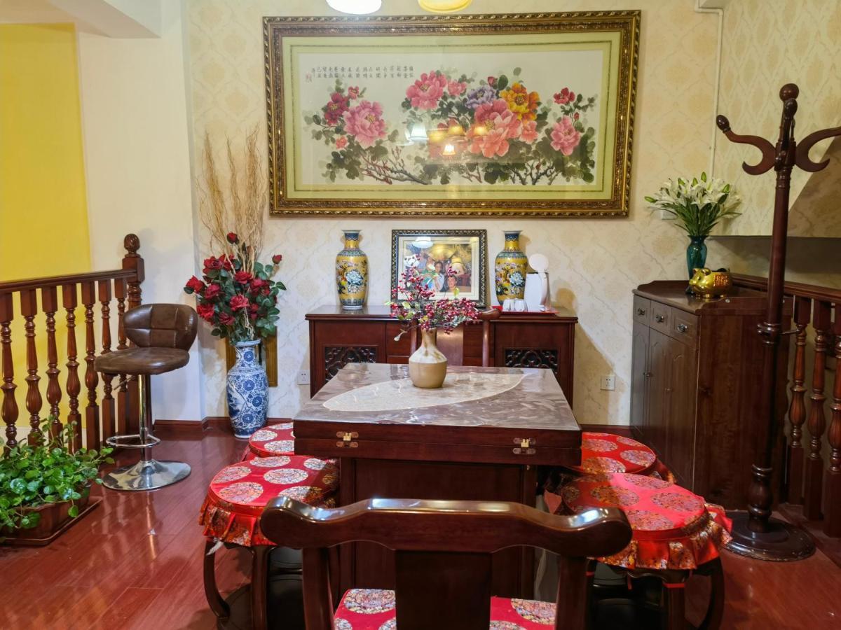 Mama Naxi Guesthouse Lijiang  Exteriör bild